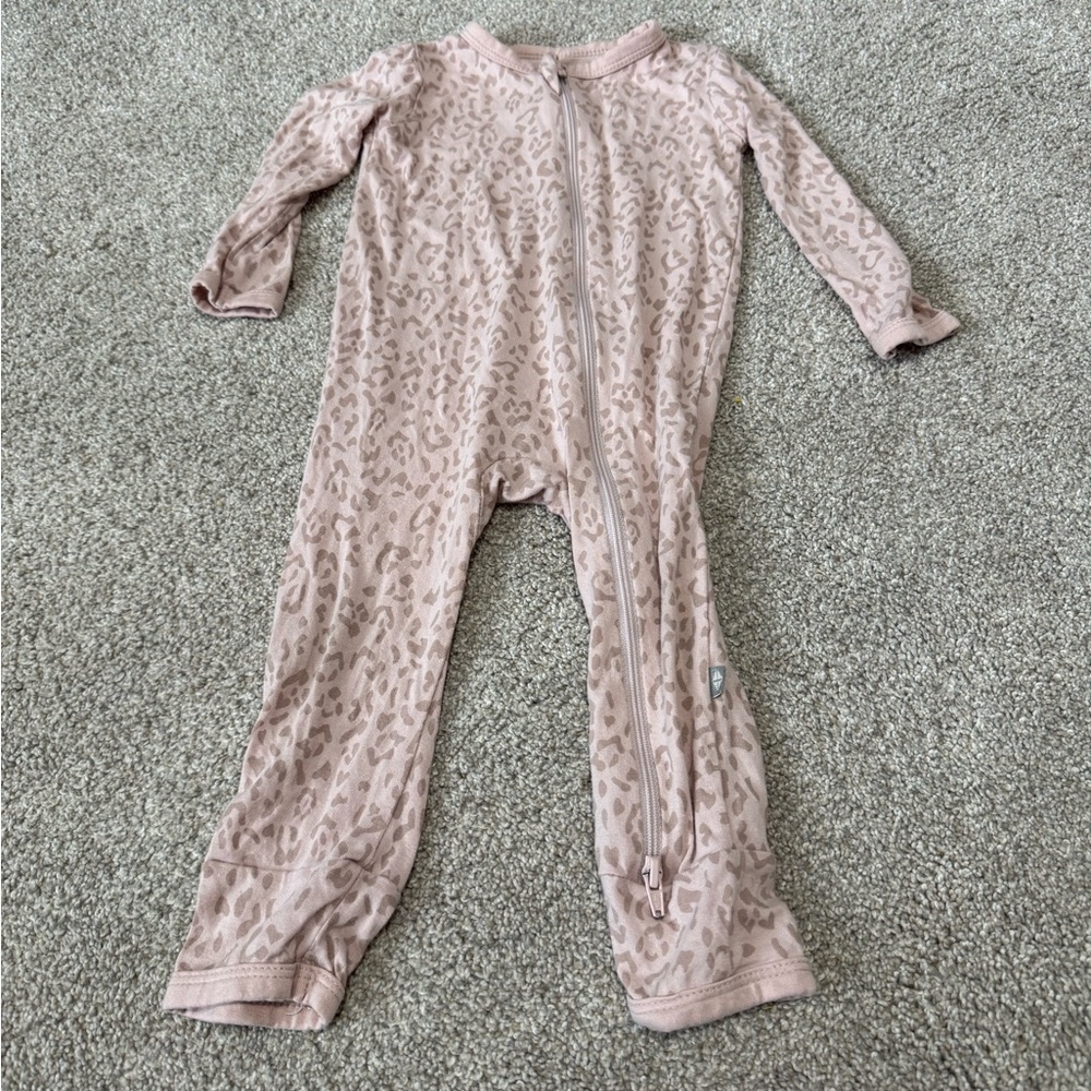 Kyte BABY Blush Leopard-Print Zip Footie 6-12 Month